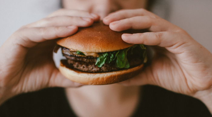 Probamos la mejor hamburguesa de USA, ¿qué tiene?